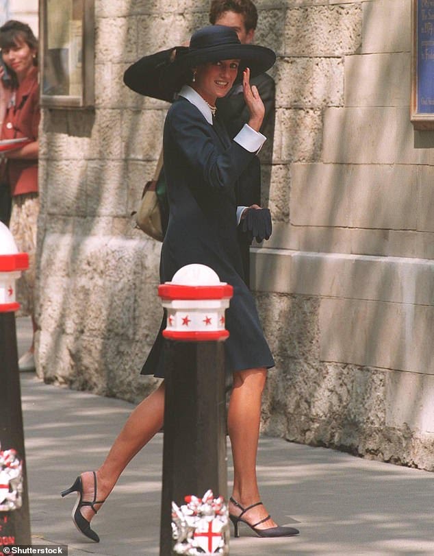 It was the royal wedding of the year, but when Sarah Chatto got married 30 years ago all eyes were on the warring Prince Charles and Diana as they arrived 45 seconds apart (but the Princess got the louder cheer)