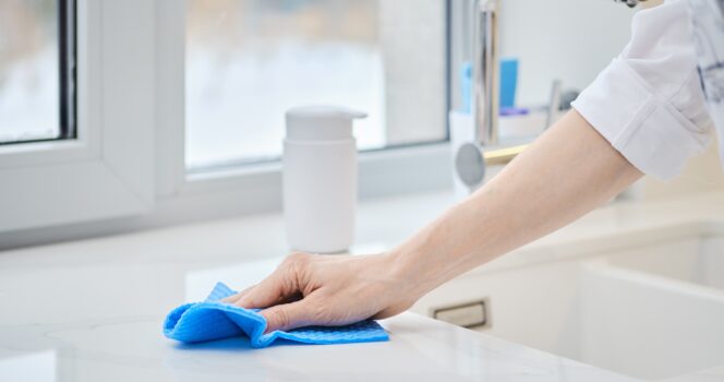 How salt and vinegar can help improve the air quality at home