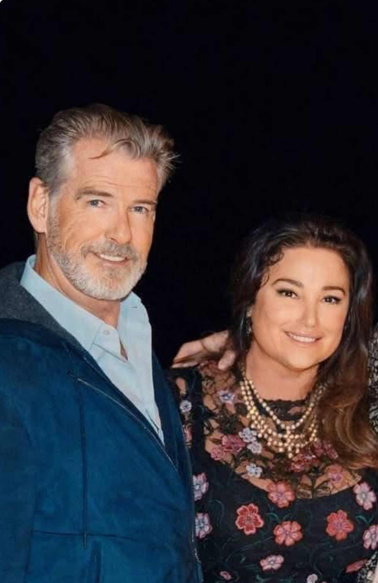 This is a real loving husband!» Pierce Brosnan gave his wife a gift that the entire Internet is talking about