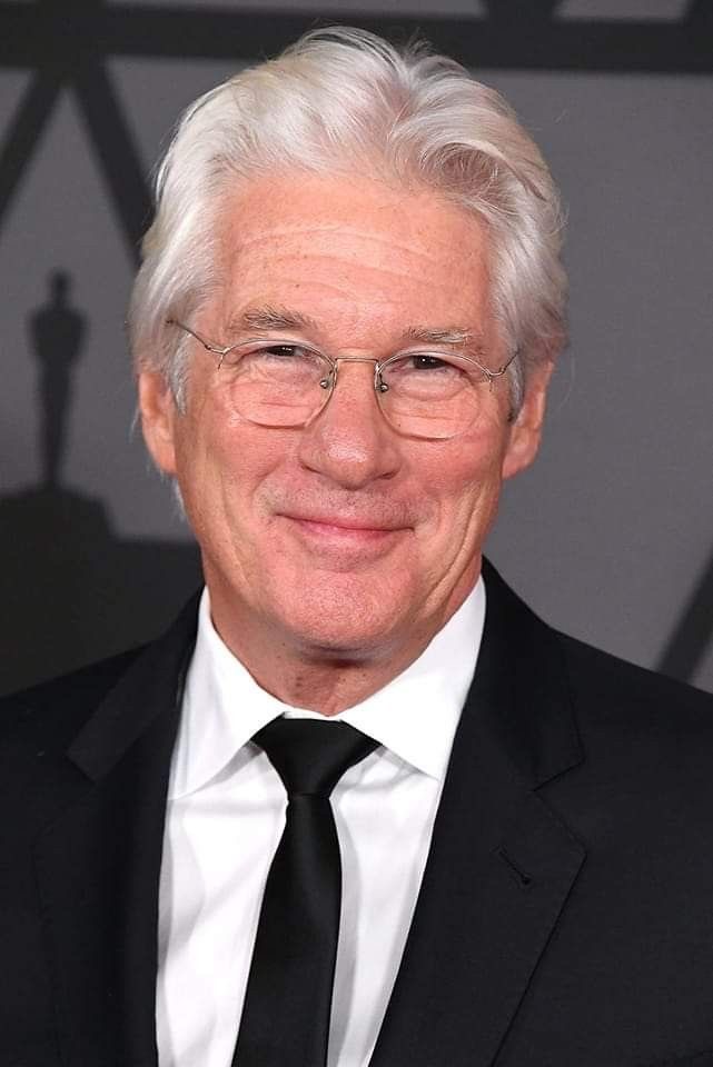 Tired and Gray-Haired Old Man 72-year-old Richard Gere Appeared in Public with His Young Wife