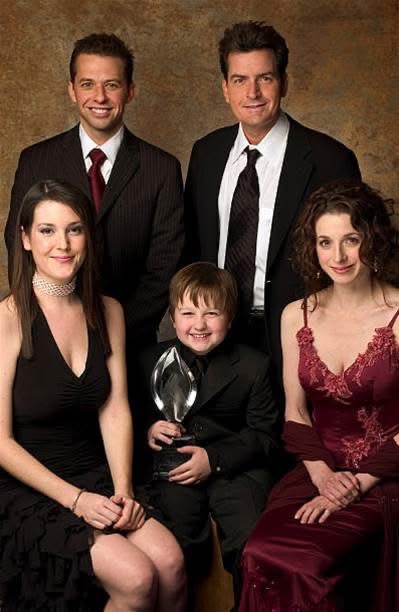 Excited! Jon Cryer Teases Unexpected Reunion with Charlie Sheen for ‘Two and a Half Men’ – Stunning Revelations to Come!