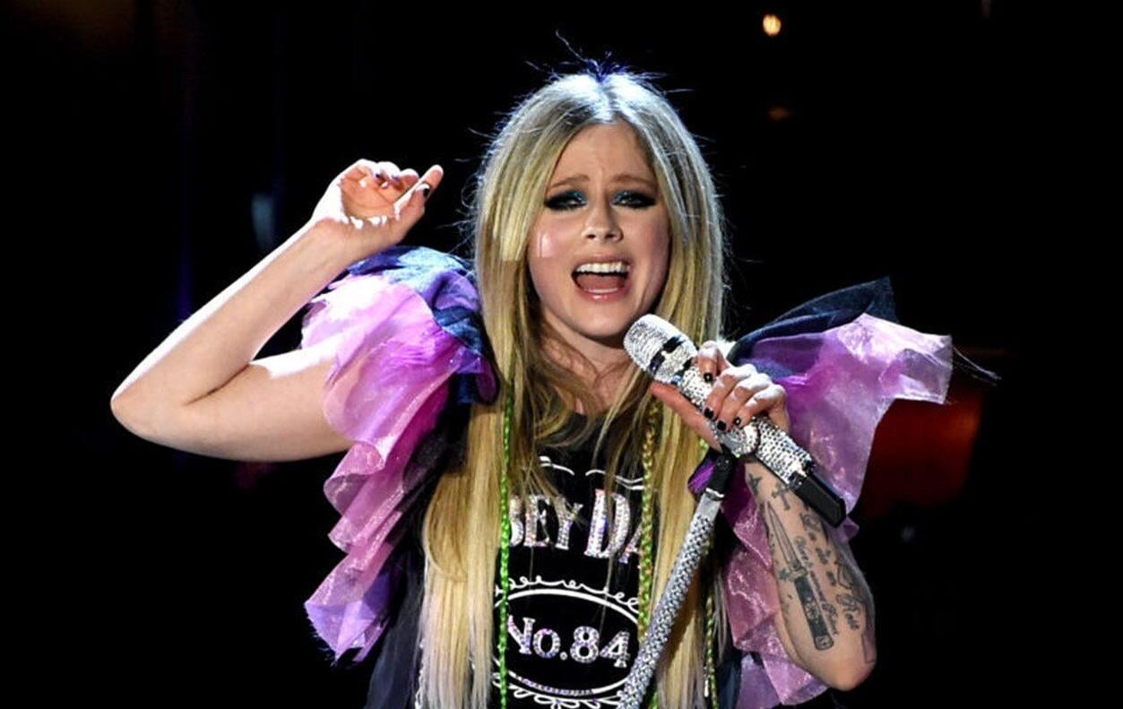 Avril Lavigne adds second Fallsview Casino show