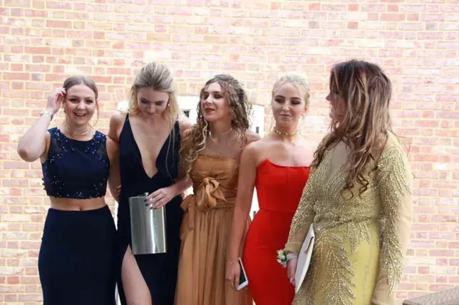 Girls’ Prom Photo Turns Heads After People Spot Small