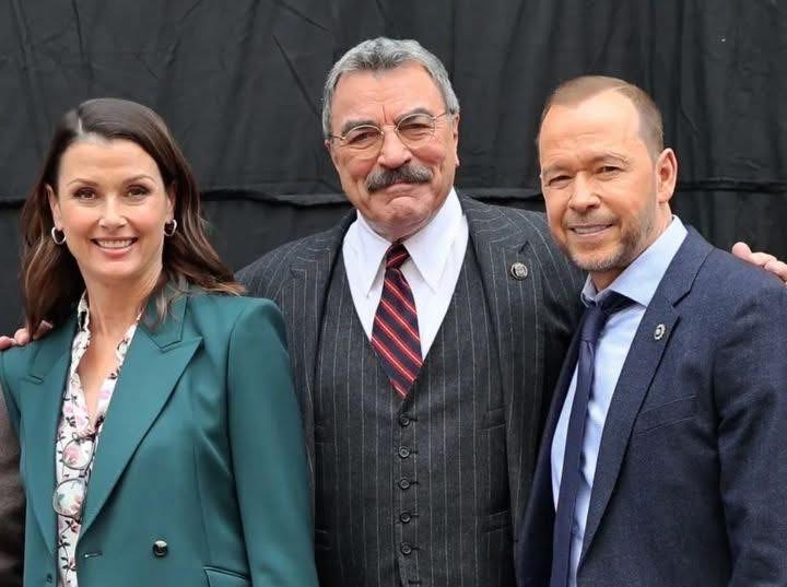 Tom Selleck ditches his trademark mustache and looks unrecognizable